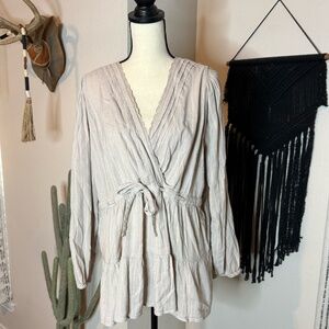 Torrid Faux Wrap Front 1X Blouse